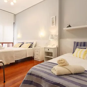 prestancia-apartament-by-the-urban-hosts.basquecountryhotels.org/